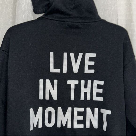 Tillys XS Black White Cotton Unique Live in the Moment Print Full Zip Hoodie - Picture 10 of 14